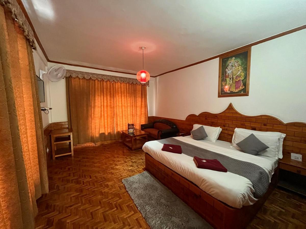 Hotel Hollywood - Top Rated & Most Awarded Property In Manali Ngoại thất bức ảnh